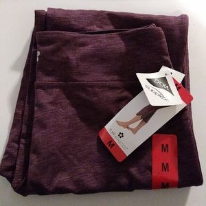 Tuff Athletic Capris Size Medium